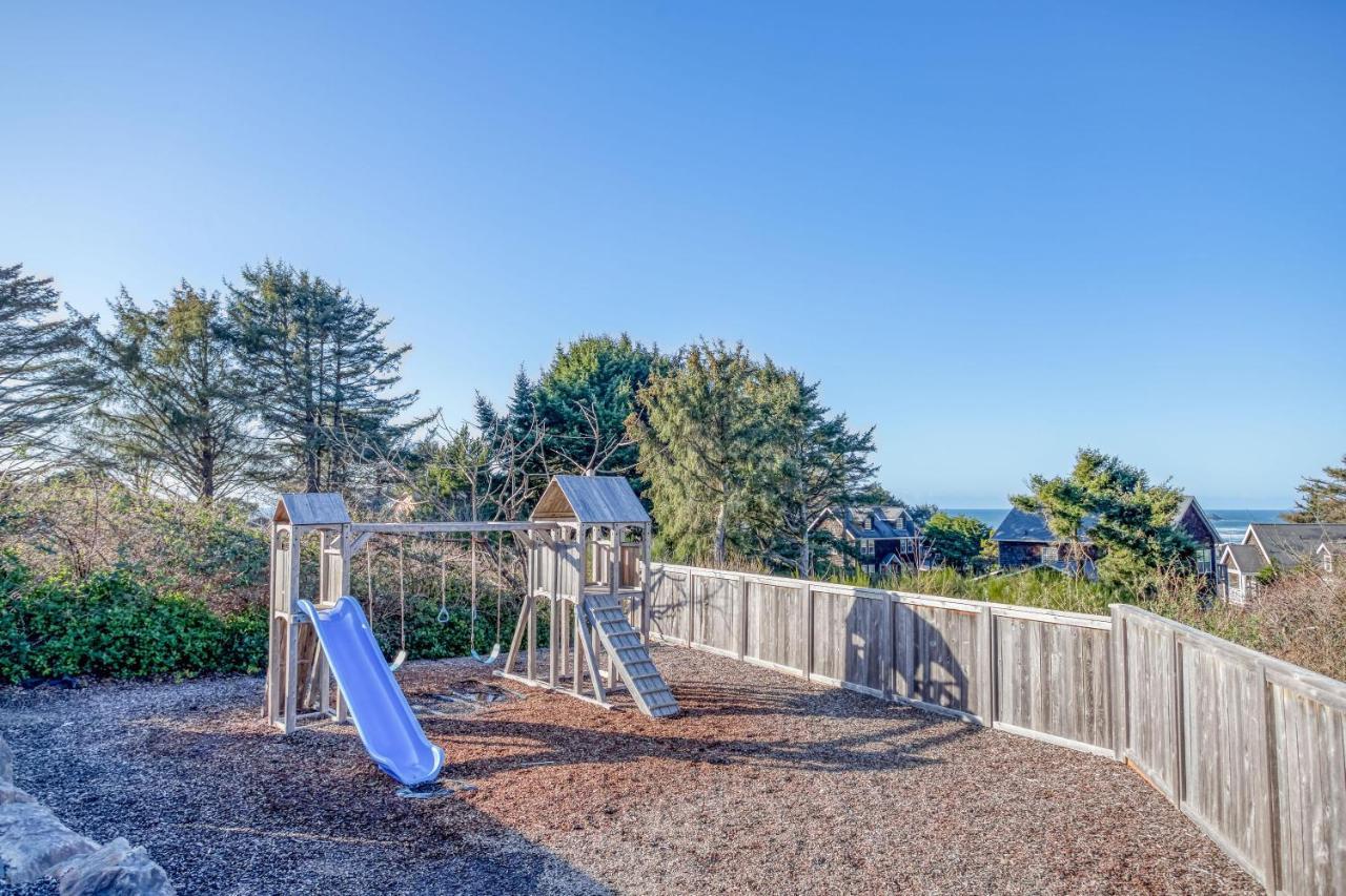 Cascade Cottage Lincoln City Exterior photo